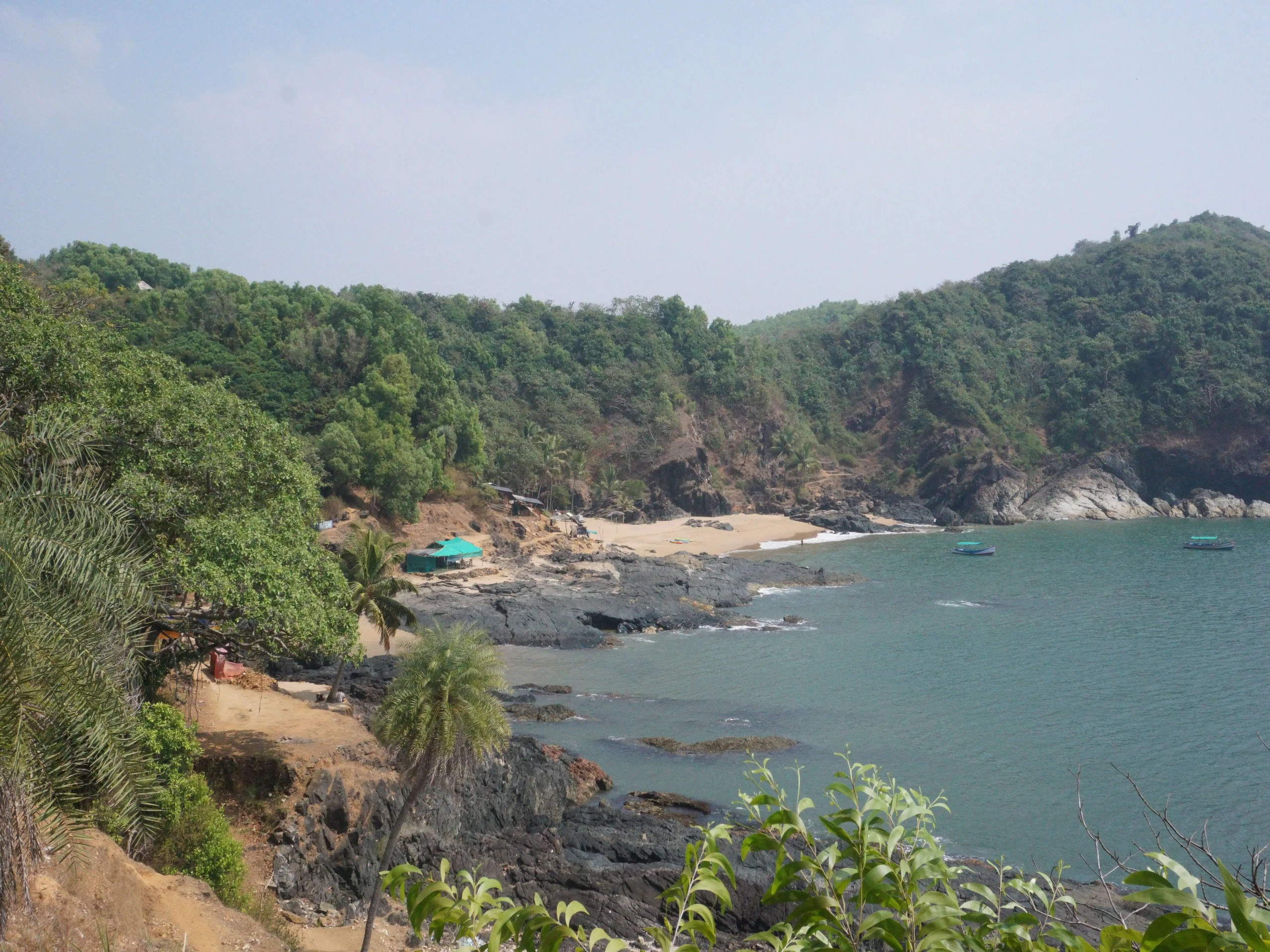 View of Paradise beach and Small Hell Beach